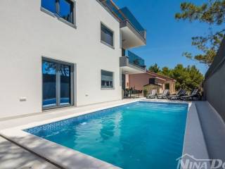 Vila, Prodaja, Vir, Vir