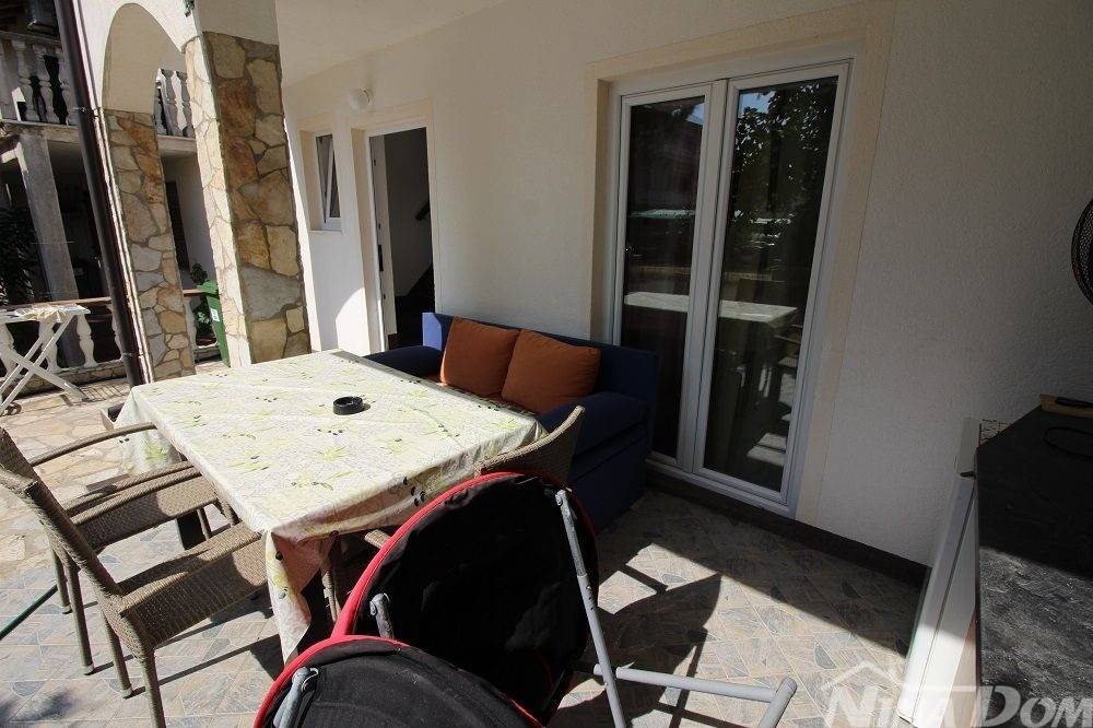 Dvojna kuca, Prodaja, Vir, Vir