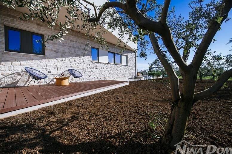 Vila, Prodaja, Zemunik donji, Smokovic