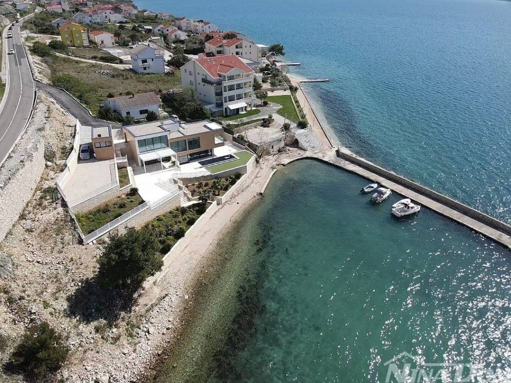 Luksuzna vila, Prodaja, Razanac, Rtina