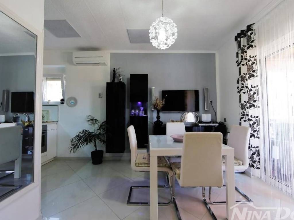 Apartman na moru, Prodaja, Sali, Sali