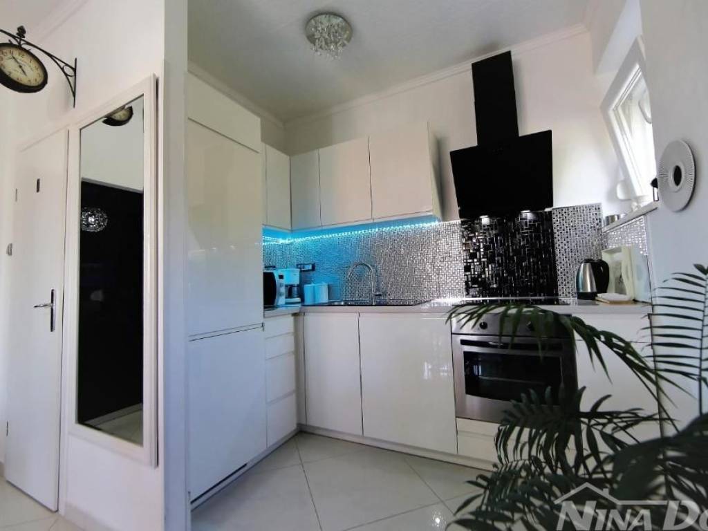 Apartman na moru, Prodaja, Sali, Sali