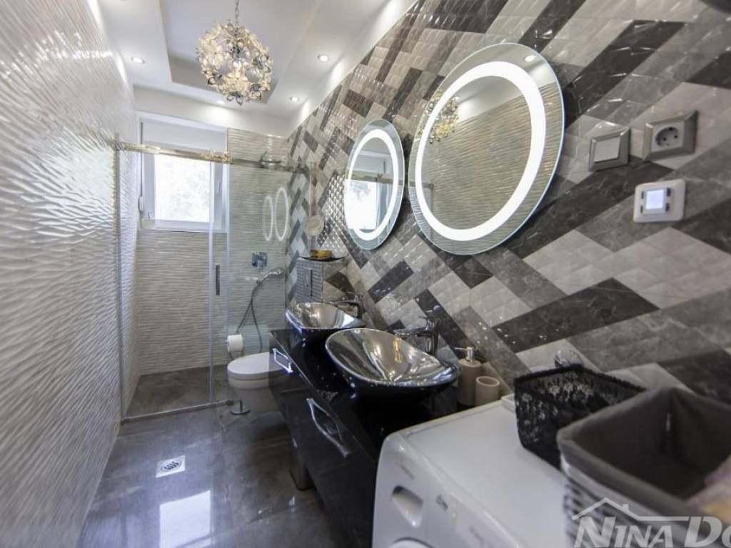 Apartman na moru, Prodaja, Sali, Sali