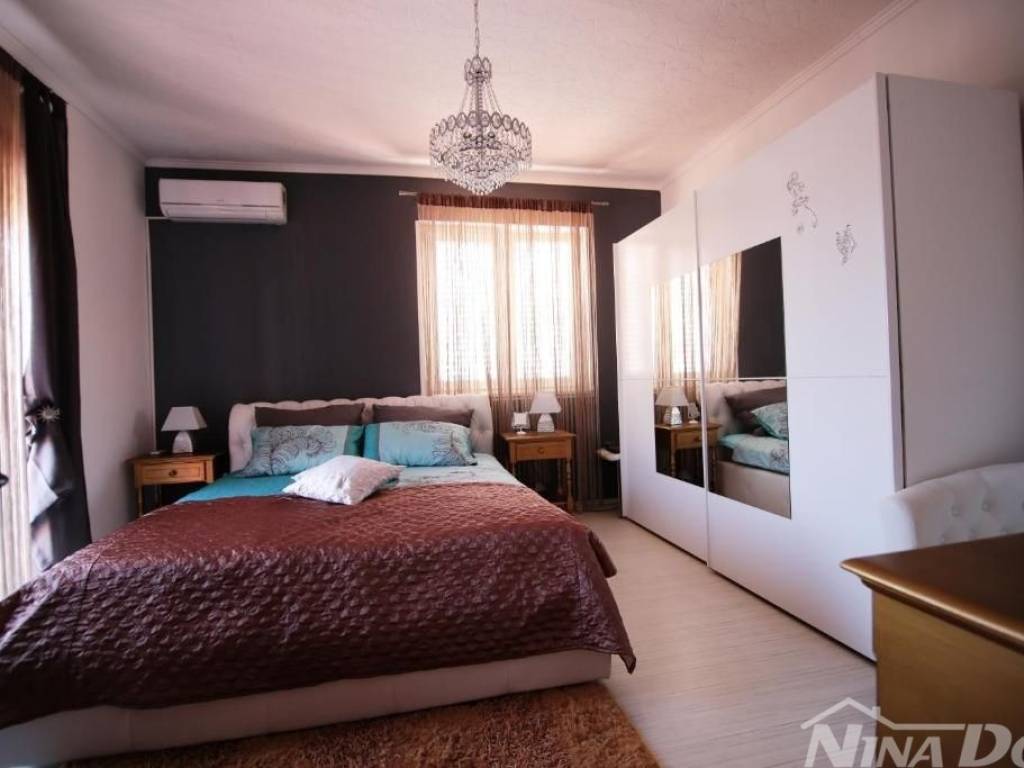 Apartman na moru, Prodaja, Sali, Sali