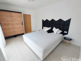 Vila, Prodaja, Privlaka, Privlaka