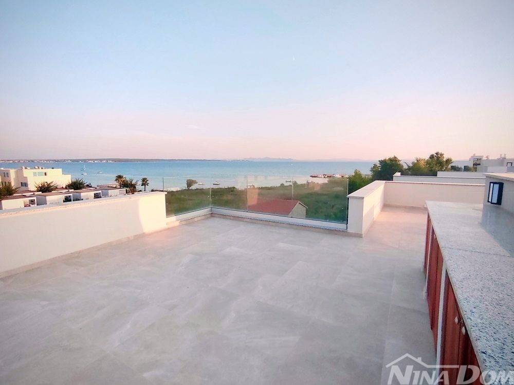 Vila, Prodaja, Privlaka, Privlaka