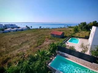 Vila, Prodaja, Privlaka, Privlaka