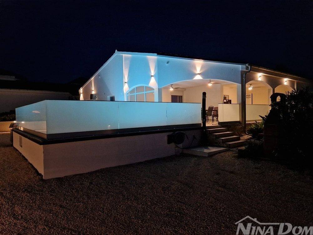 Vila, Prodaja, Vir, Vir