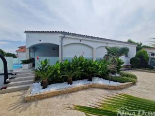 Vila, Prodaja, Vir, Vir
