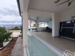 Vila, Prodaja, Vir, Vir