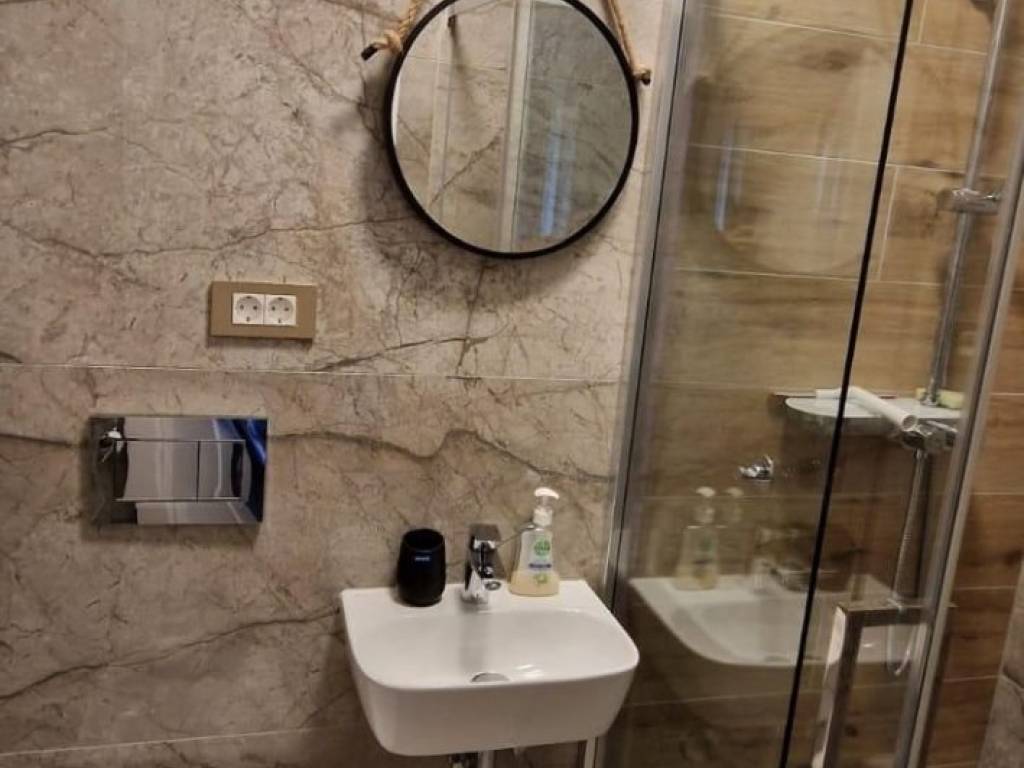 Vila, Prodaja, Vir, Vir