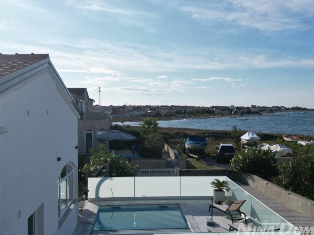 Vila, Prodaja, Vir, Vir