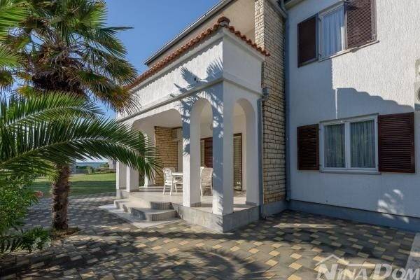 Apartmanska kuca, Prodaja, Privlaka, Privlaka