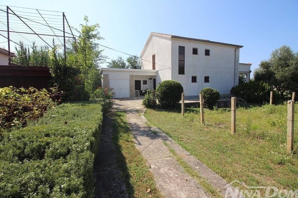 Apartmanska kuca, Prodaja, Privlaka, Privlaka