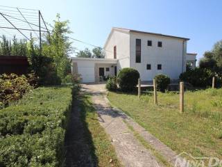 Apartmanska kuca, Prodaja, Privlaka, Privlaka