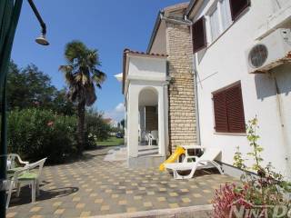 Apartmanska kuca, Prodaja, Privlaka, Privlaka