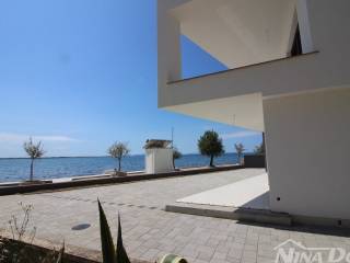 Apartman na moru, Prodaja, Vir, Vir