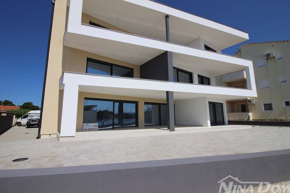Apartman na moru, Prodaja, Vir, Vir