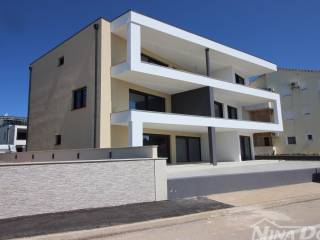 Apartman na moru, Prodaja, Vir, Vir
