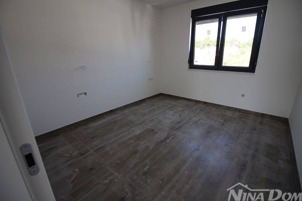 Apartman na moru, Prodaja, Vir, Vir