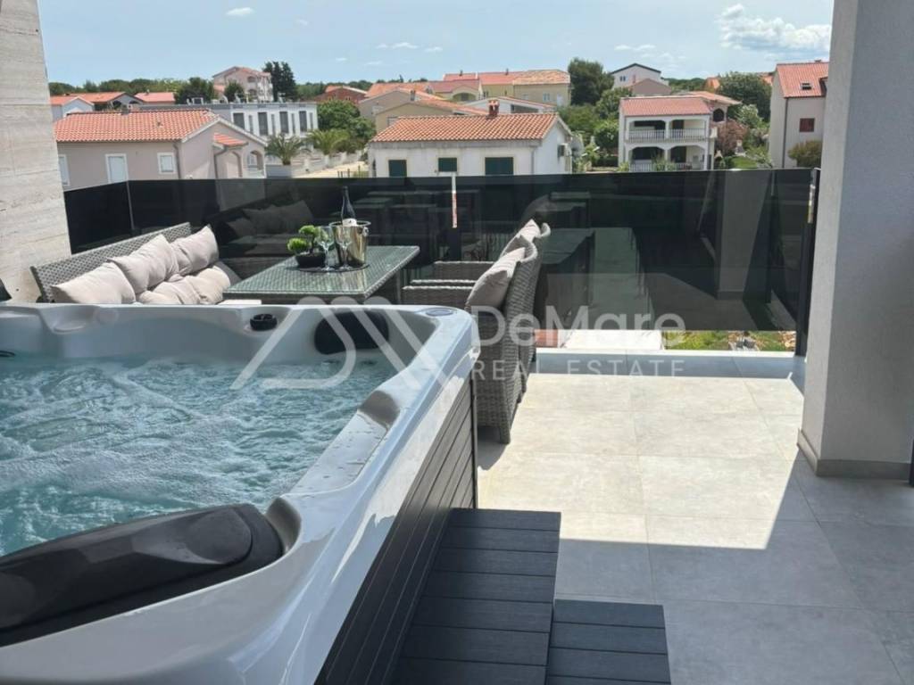 Apartman na moru, Prodaja, Privlaka, Privlaka