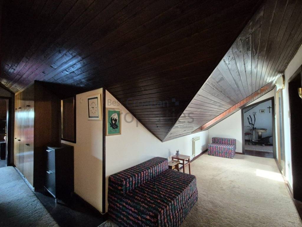 Velika Gorica - Okolica, Gornja Lomnica