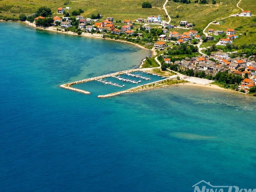 Razanac, Ljubac