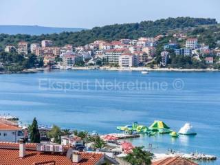 Stan u zgradi, Prodaja, Okrug, Okrug Gornji