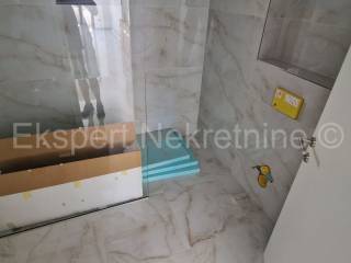Stan u novogradnji, Prodaja, Okrug, Okrug Gornji