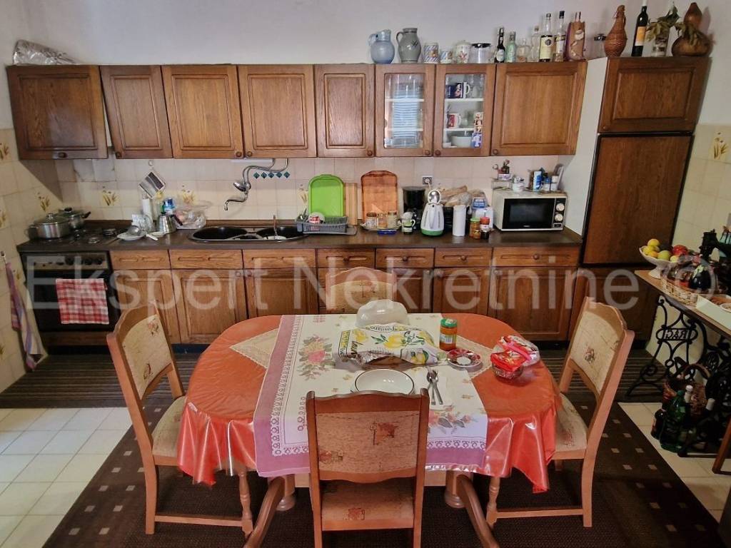Samostojeca kuca, Prodaja, Okrug, Okrug Gornji