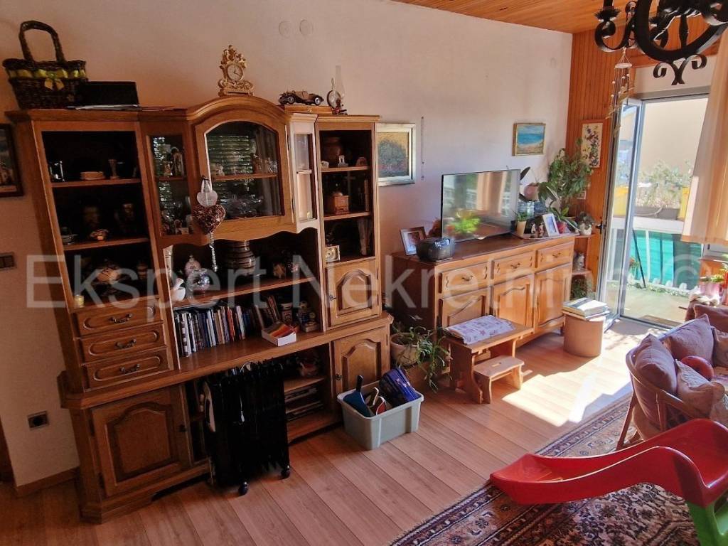 Samostojeca kuca, Prodaja, Okrug, Okrug Gornji