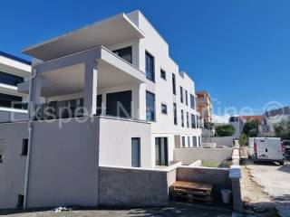 Stan u novogradnji, Prodaja, Okrug, Okrug Gornji