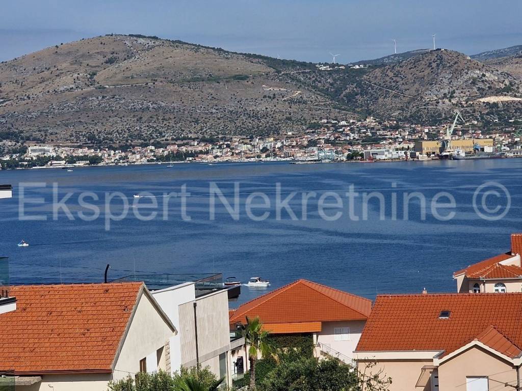 Stan u novogradnji, Prodaja, Okrug, Okrug Gornji