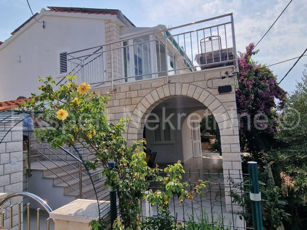 Samostojeca kuca, Prodaja, Okrug, Okrug Gornji