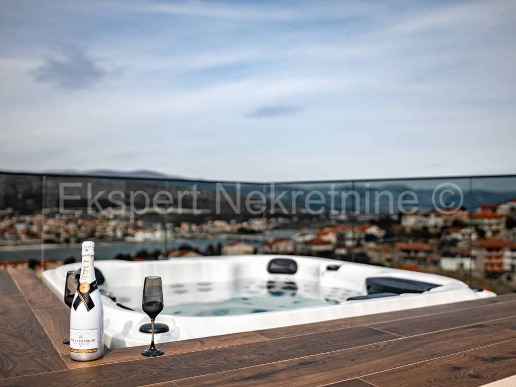 Luksuzna vila, Prodaja, Trogir, Trogir