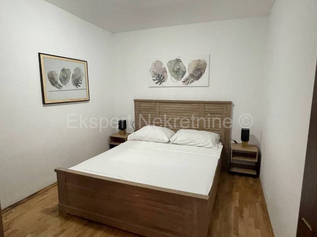 Samostojeca kuca, Prodaja, Okrug, Okrug Gornji