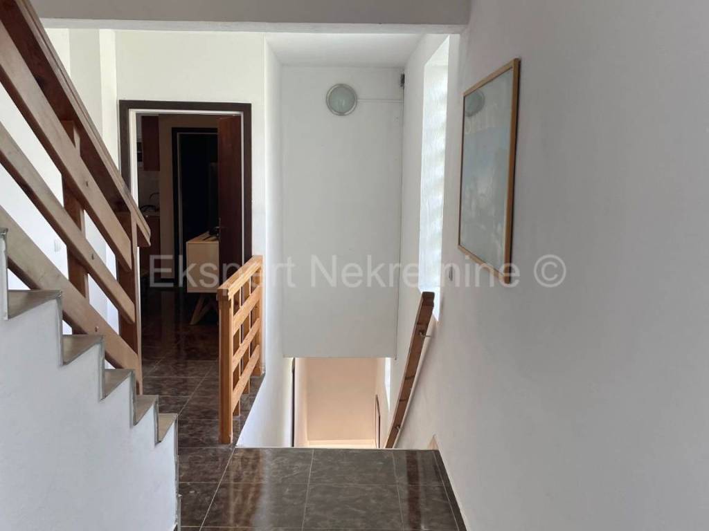 Samostojeca kuca, Prodaja, Okrug, Okrug Gornji