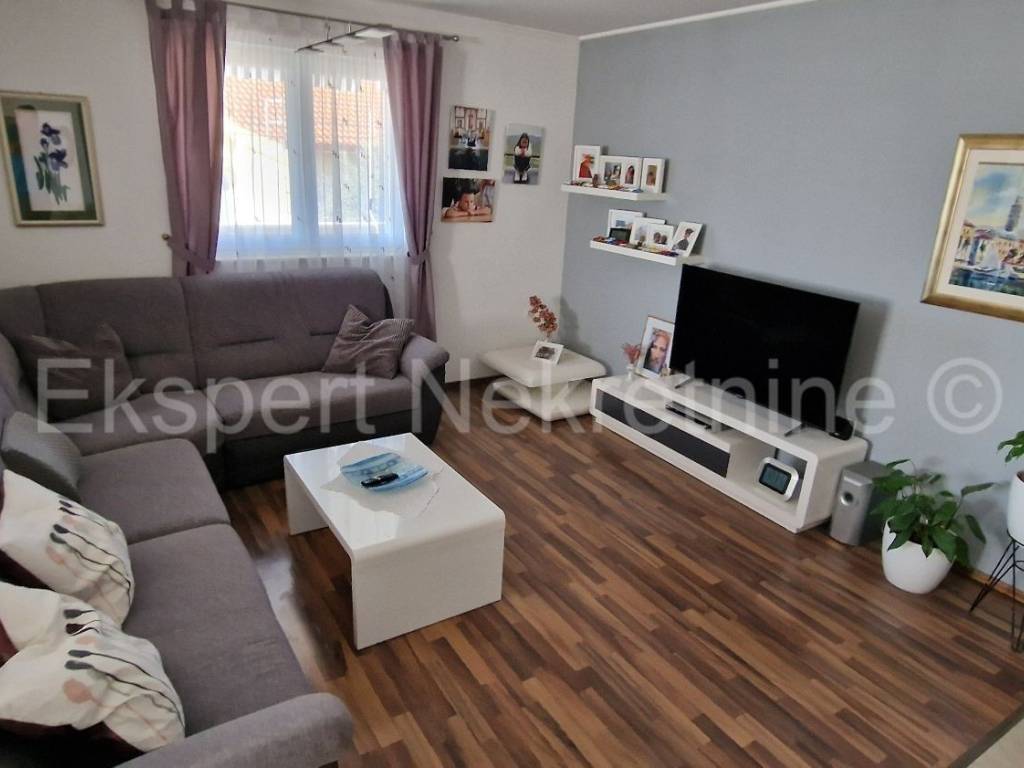 Samostojeca kuca, Prodaja, Okrug, Okrug Gornji