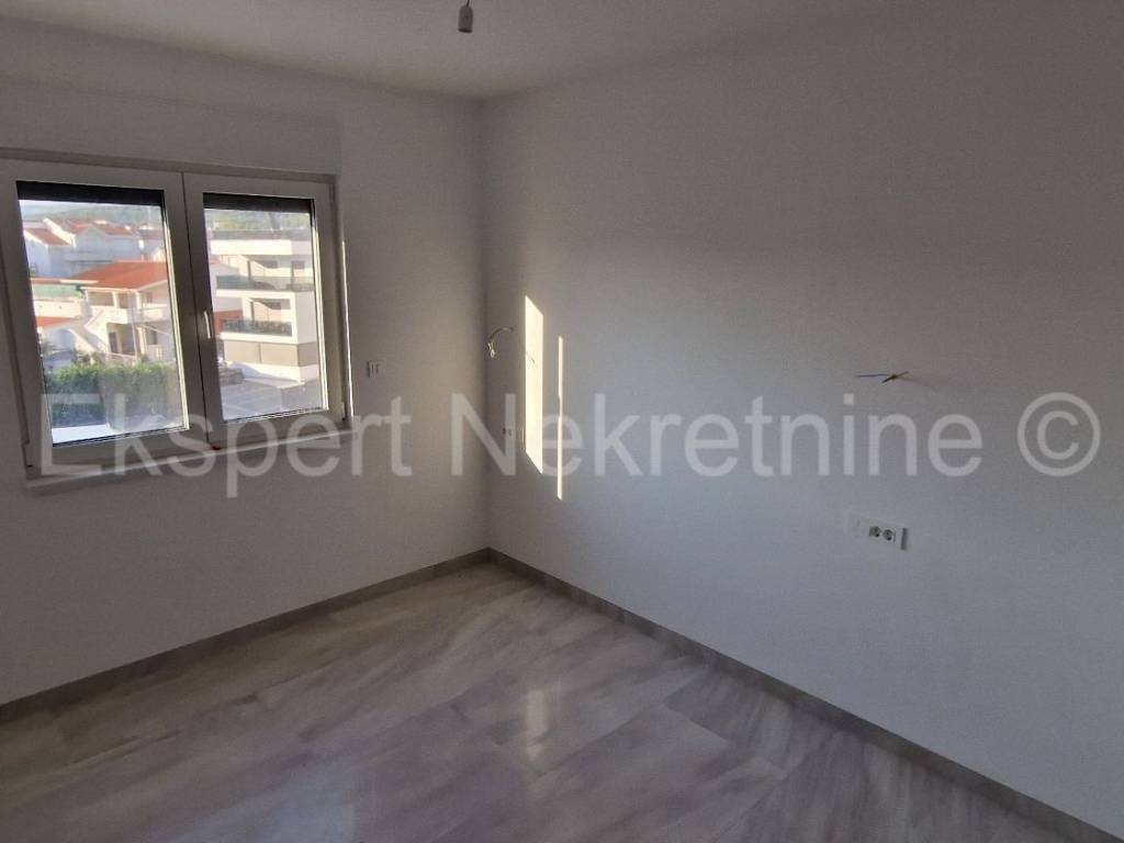 Stan u novogradnji, Prodaja, Okrug, Okrug Gornji
