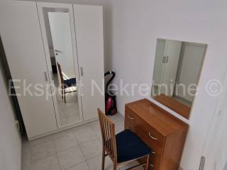Stan u zgradi, Prodaja, Okrug, Okrug Gornji