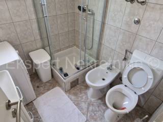 Stan u zgradi, Prodaja, Okrug, Okrug Gornji
