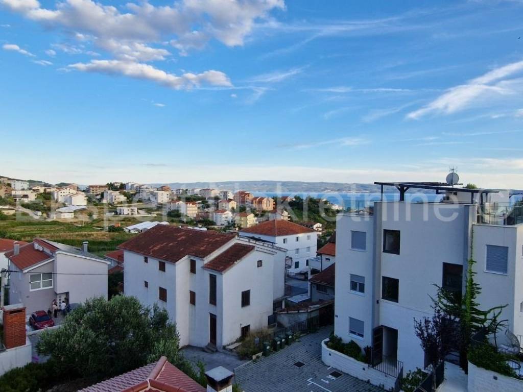 Dvojna kuca, Prodaja, Podstrana, Podstrana