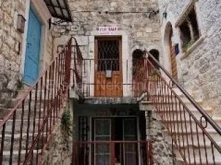 Kamena kuca, Prodaja, Trogir, Trogir
