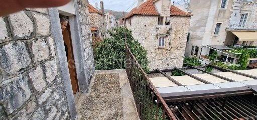 Kamena kuca, Prodaja, Trogir, Trogir