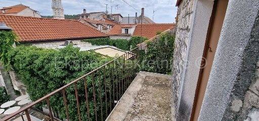 Kamena kuca, Prodaja, Trogir, Trogir