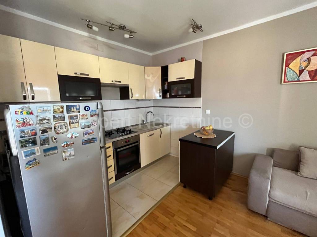Stan u kuci, Prodaja, Okrug, Okrug Gornji