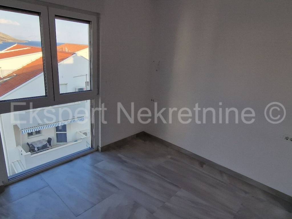 Stan u novogradnji, Prodaja, Okrug, Okrug Gornji
