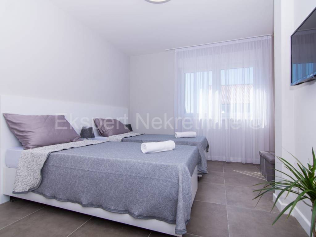 Vila, Prodaja, Kastela, Kastel Kambelovac