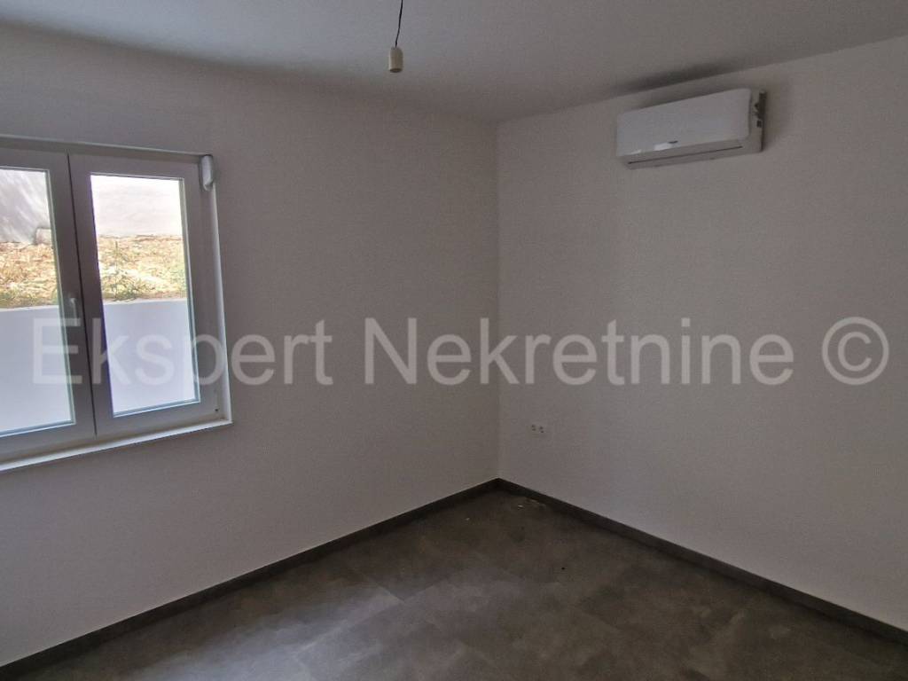 Stan u novogradnji, Prodaja, Okrug, Okrug Gornji