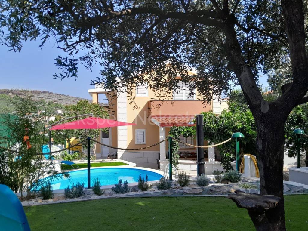 Samostojeca kuca, Prodaja, Okrug, Okrug Gornji